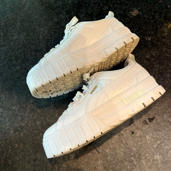 White Puma Sneakers - Picture 7 of 8